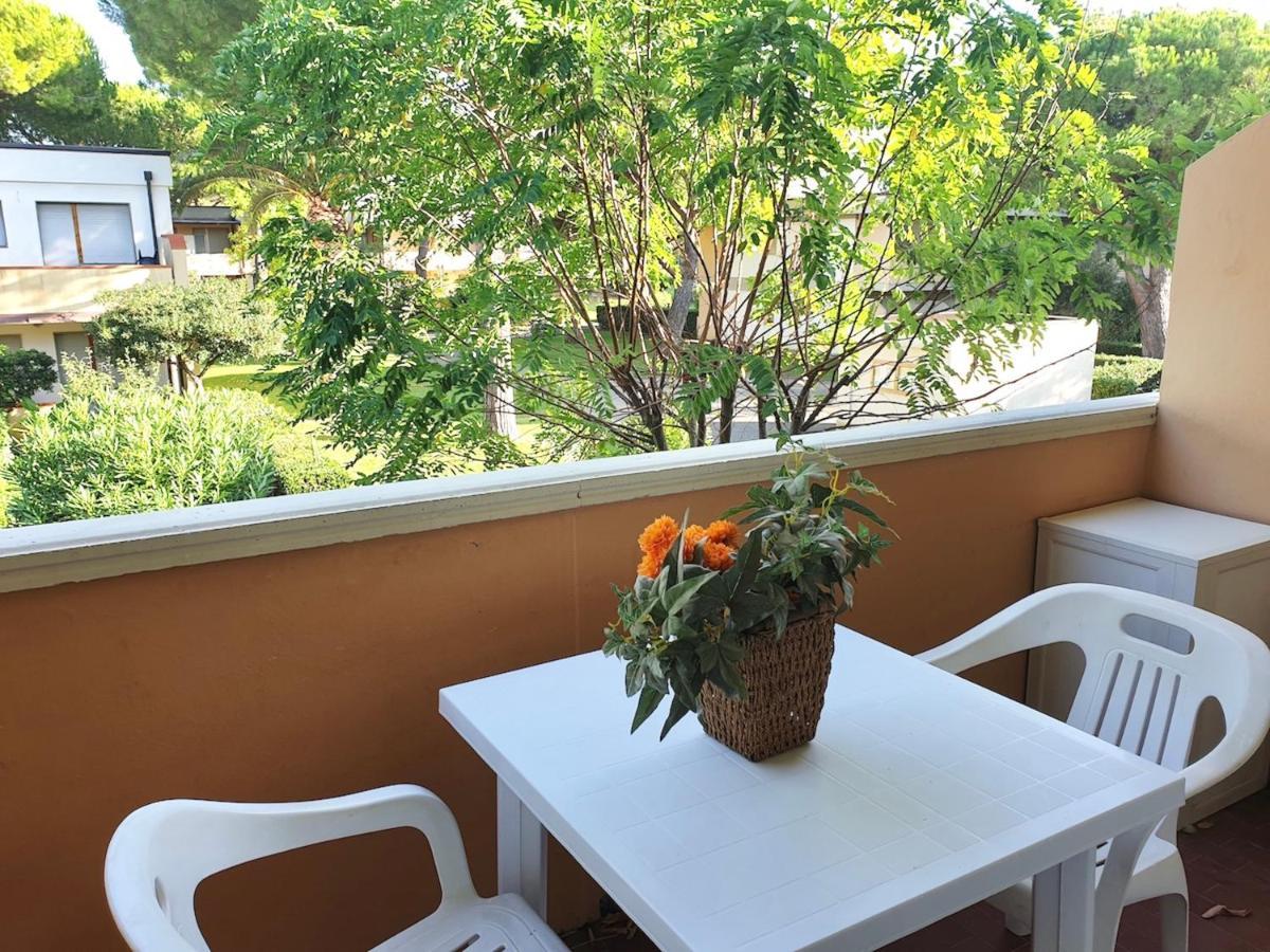 Apartment Isstravel, Homes In From 400 To 900 Meters From The Sea, 6 Beds With Private Outdoor Area